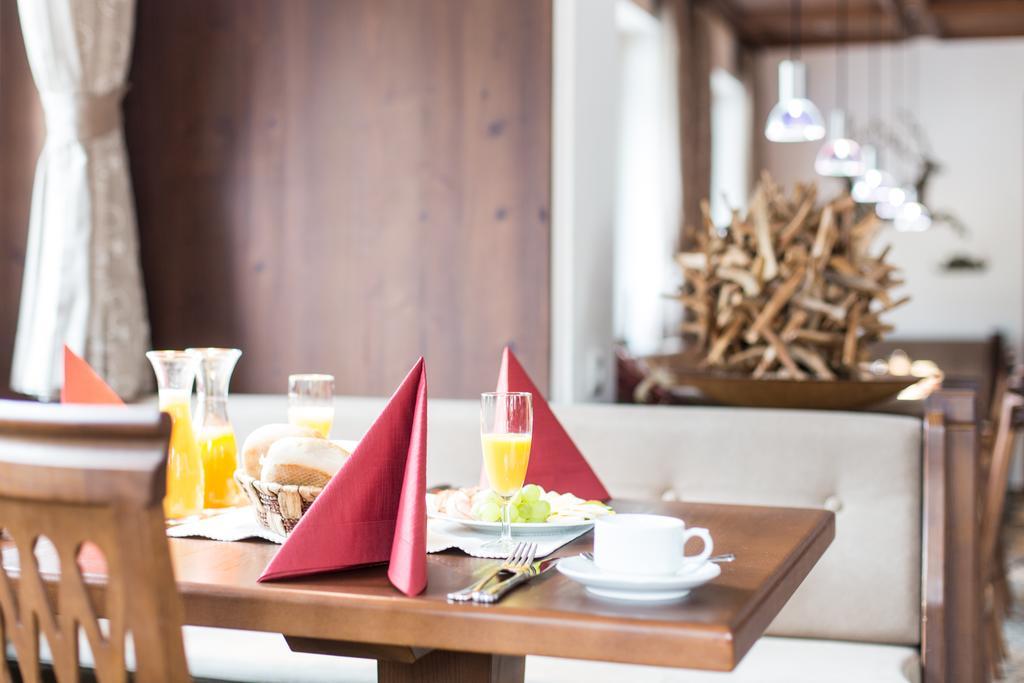 Hotel Garni Caroline Ισγκλ Δωμάτιο φωτογραφία